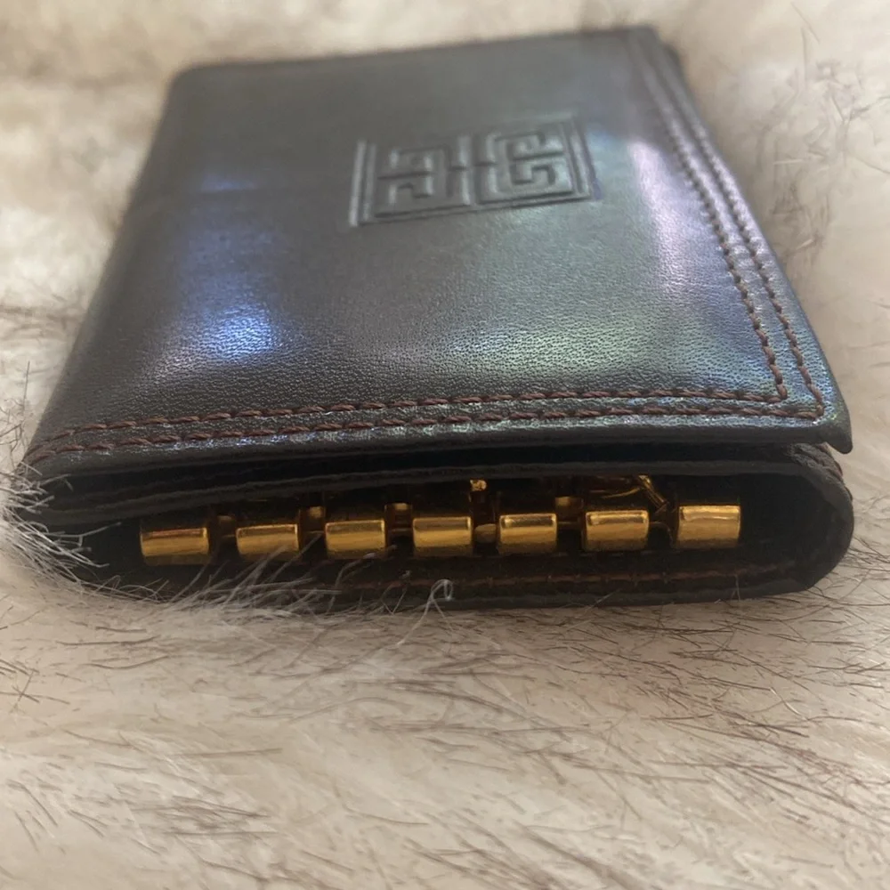 ✔️Givenchy Vintage Leather Key Case